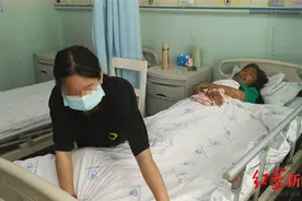 母亲暴瘦50斤生病住院，父亲打零工养家 三姐妹面临抉择：只能有一人继续上学图片