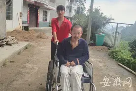丈夫瘫痪六年负债累累 妻子不离不弃撑起全家图片