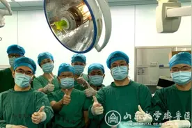 山东省首例！齐鲁医院为74岁老人成功完成经导管二尖瓣修复术图片