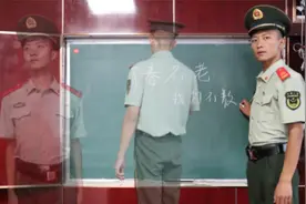 换一个视角 这些创意退伍纪念照带你回忆军旅「组图」图片