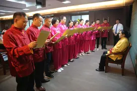 “杏林寻宝”献宝专家、杨氏铜锤疗法传承人杨森老师薪传岭南图片