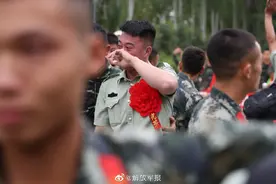 再见老兵，再见军营岁月图片