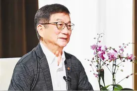 新加坡中华总商会会长黄山忠：希望通过重庆架设新中商贸交流重要桥梁图片