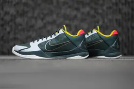 别忘了本周末还有一双 Kobe 5！实物照来了图片