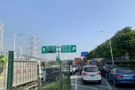 明天起，环莞快速虎门高铁站出口将围蔽施工，为期10天图片