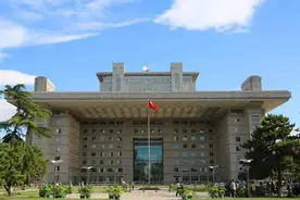 亲爱的BNU！久别重逢，我想与你好好相拥！图片