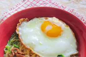 肉丝面：熟悉又朴素的家常面，两碗都吃不够图片