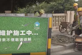 迎大运 成都龙泉驿区进行陈旧路灯提档升级图片
