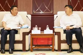 中国能建董事长、党委书记宋海良会见国开行行长欧阳卫民图片