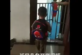 挑战全网上学最近的娃，男孩推开家门就是学校门图片