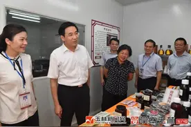 黄海昆：推动中医药产业高质量发展，加快培育壮大千亿大健康产业图片