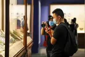 国博“浮槎万里”：近三百文物呈现古代陶瓷海上贸易图片