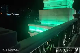 大理消防高空营救跳桥女，她拼命挣扎反抗！场面极度危险图片