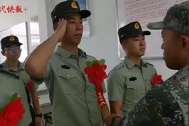 前不久还在抗洪，曾让南京“一夜雪无”……东部战区陆军某舟桥旅这些士兵退伍了图片