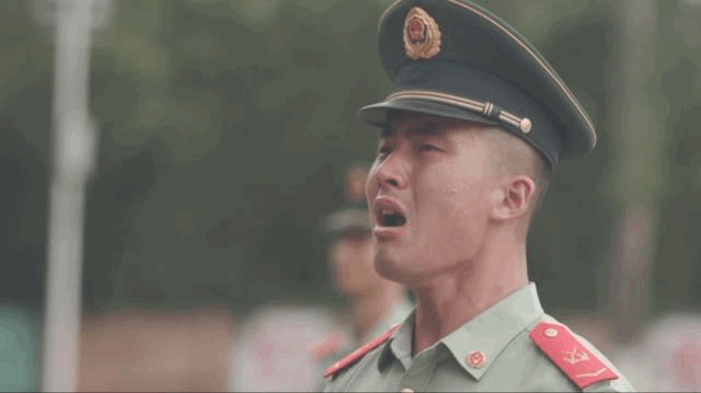 交接铁骑，国宾护卫队老兵瞬间哭成泪人……图片