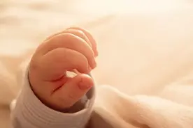 夜话丨余华：儿子的出生图片
