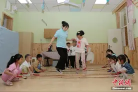 学前教育法草案征意见：幼儿园不得教授小学教育内容图片