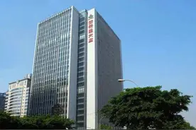 新希望总裁邓成因集团战略安排辞职，地产掌舵人张明贵接任图片