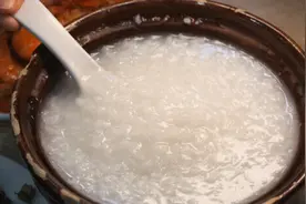 白粥+咸菜不仅不是清淡饮食，还会增加这些疾病风险……图片