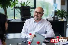 脱贫攻坚·国企力量丨费尔南德：“洋干部”怀揣一颗“中国心”图片