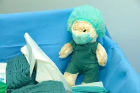 孩子突然晕倒，这些方面要注意了图片