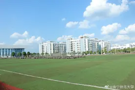 当军训遇上才艺展示，南宁师范大学学生“大显身手”图片