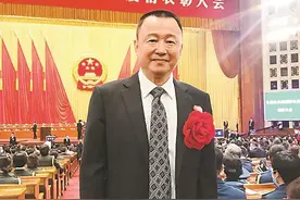 深圳共4人荣获“全国抗击新冠肺炎疫情先进个人”图片