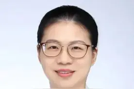 我在暑假的眼科门诊，几乎见识了中国所有的视力骗局图片