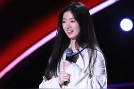 单依纯唱火《永不失联的爱》，原唱在线邀约演唱会图片