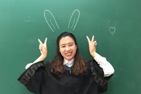 大凉山彝族女教师沙马五作：成都有那么多优秀的老师，不缺我一个图片