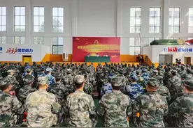 诸暨303名热血男儿参军！今天踏上征程图片