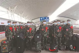 东莞785名新兵将陆续奔赴各地军营图片