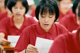 “燃灯”校长张桂梅图片