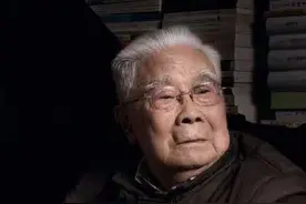 中国著名黑格尔专家、北大哲学系教授张世英去世，享年100岁图片