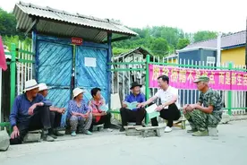 决战决胜脱贫攻坚 | 村民的贴心人和主心骨 —— 记长白县马鹿沟镇十八道沟村第一书记程连友图片