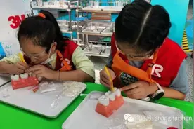 嗨，妙不可言！晨报小记者感受这堂实验课里的“小生活 大科技”图片