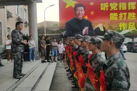 出发！建德204名新兵陆续奔赴军营图片