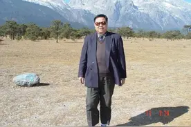 青未了｜那双焦灼的眼睛，那两条兔子般的腿图片