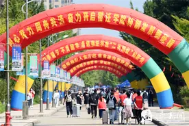 宿迁学院喜迎2020级4348名新生图片