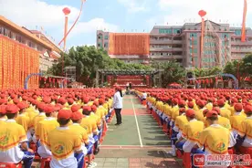 平南县大将中学举行建校20周年庆典图片