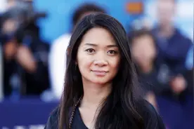 首位捧起金狮奖的中国女导演赵婷：去掉“宋丹丹继女”的标签，走自己的路图片