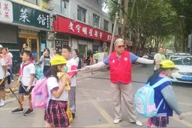 78岁老人来信：夸夸咱济南这个小区的活雷锋，个个都是正能量图片