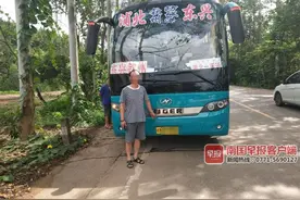 前一晚喝半斤白酒，次日早上测出酒驾，钦州一大客车司机因“隔夜酒”被查图片