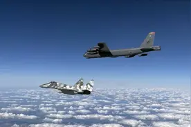 美军轰炸机本月第2次现身乌克兰上空 乌军派俄制战机护送图片