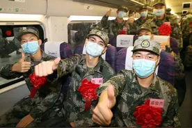 上海新兵奔赴军营图片