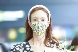 早秋配饰想拥有Jennie的 泡泡发箍、杨超越的礼帽式蝴蝶结图片