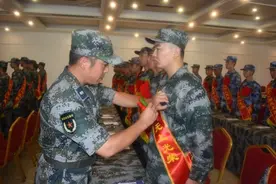 开封市顺河回族区举行2020年新兵欢送仪式图片