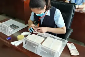单指点钞1分钟能数多少？枣庄15家银行职工PK技能大显身手图片