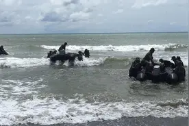 台军“1.5米水深翻船”事件后续：一名昏迷士兵在抢救76天后宣告不治图片