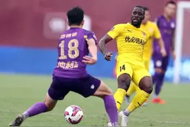 1：1平黑龙江FC 李毅：本来只准备让汪嵩踢30分钟的……图片